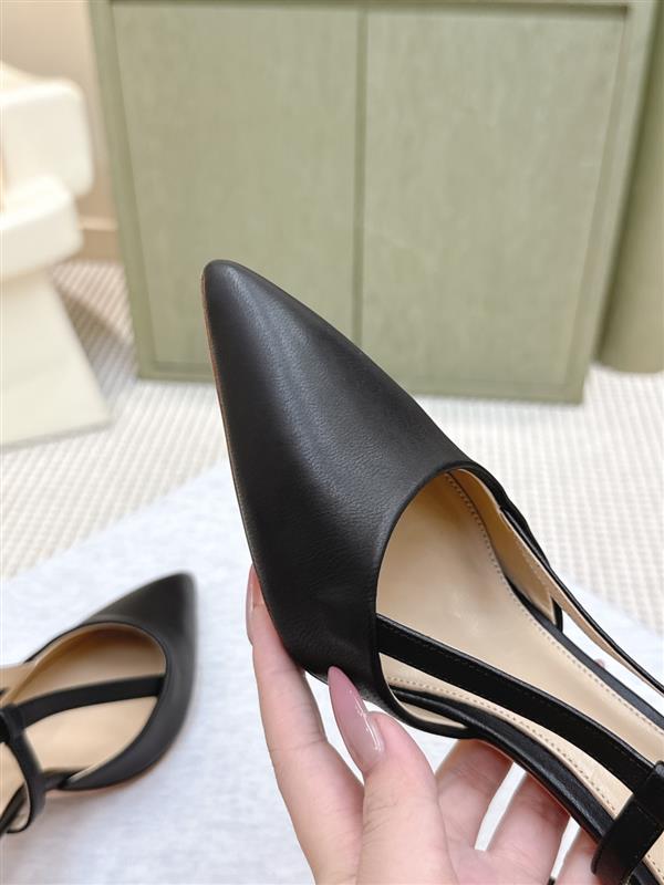 2025112810123458 300